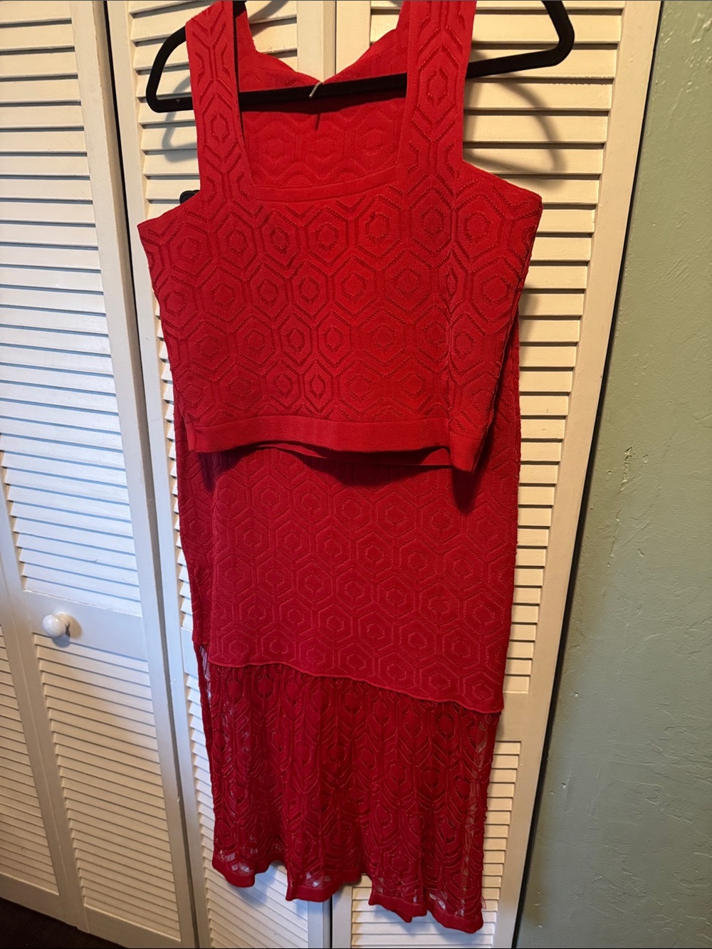 Red Textured Sleeveless Midi Dress